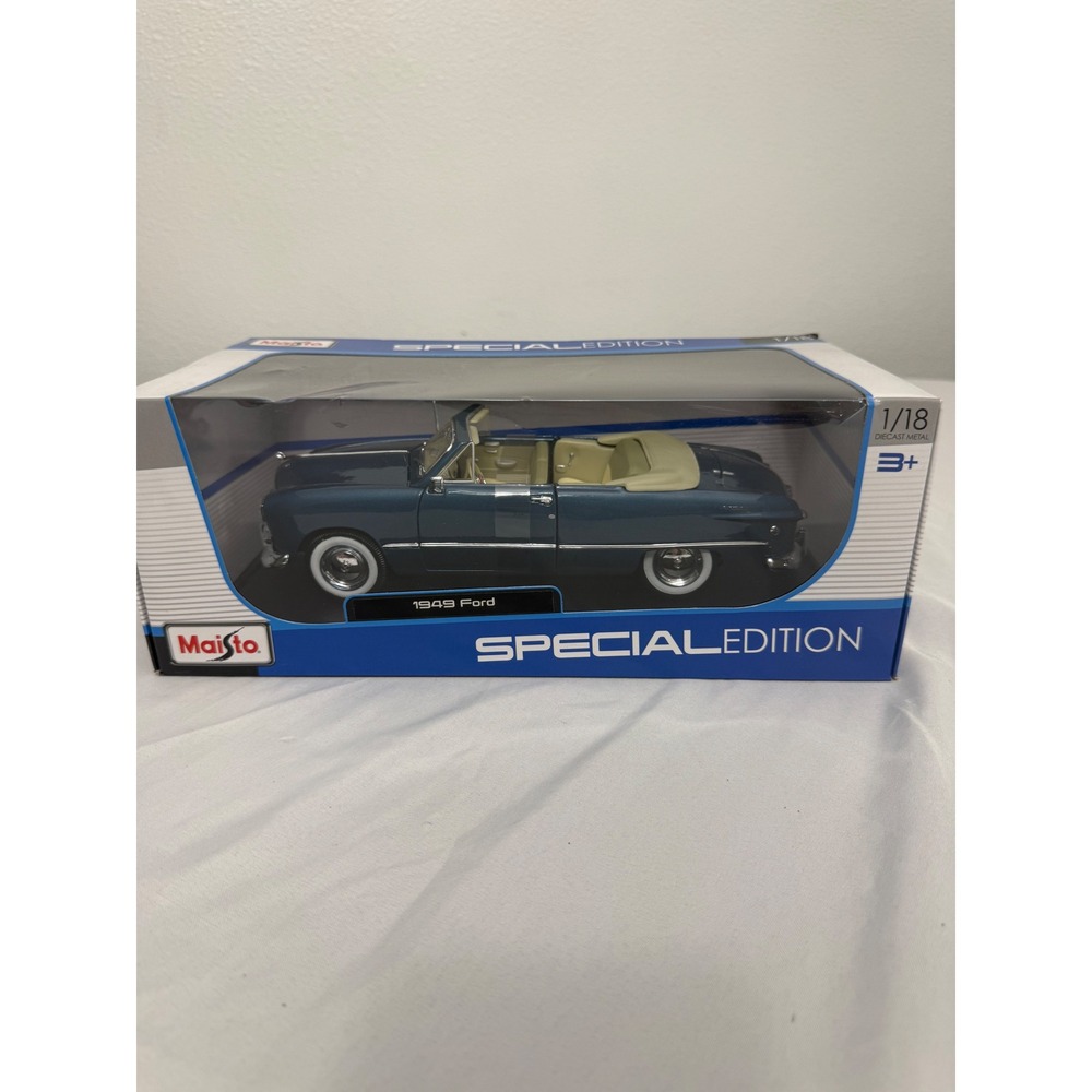 Maisto Special Edition 1949 Ford Convertible 1/18 Diecast Model Car Blue 31682